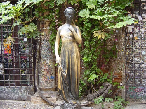 Статуя Джульетты (Верона, Италия)